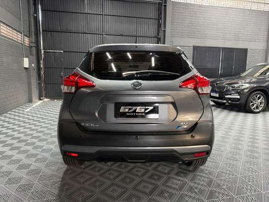 NISSAN-KICKS-2017