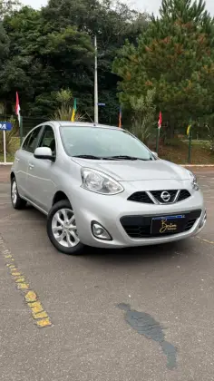 NISSAN MARCH 1.6 SV 16V FLEXSTART 4P XTRONIC