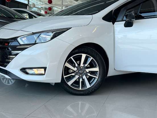 NISSAN-VERSA-1.6 16V FLEX SR XTRONIC NISSAN-VERSA-2024