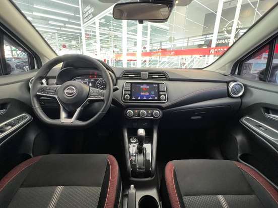 NISSAN-VERSA-2024
