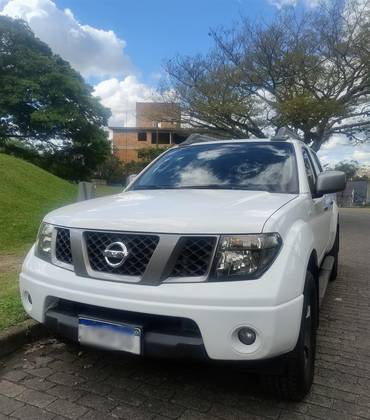 NISSAN FRONTIER 2.5 LE ATTACK 4X4 CD TURBO ELETRONIC DIESEL 4P AUTOMÁTICO