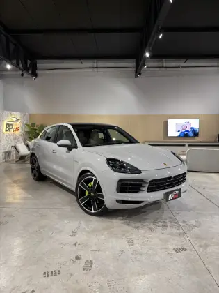 PORSCHE CAYENNE 3.0 V6 E-HYBRID COUPÉ AWD TIPTRONIC S