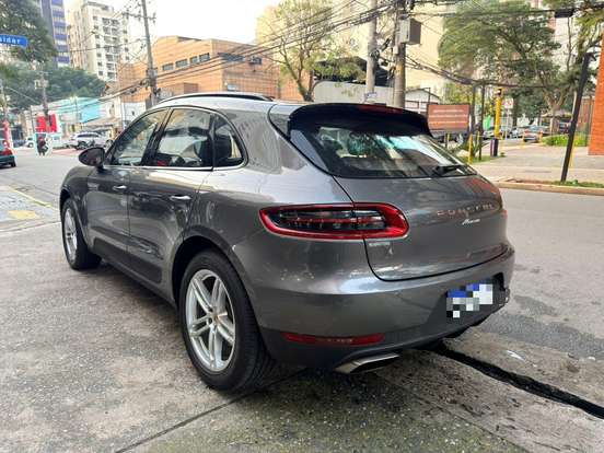 PORSCHE-MACAN-2015
