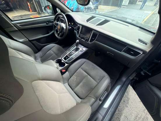 PORSCHE-MACAN-2015