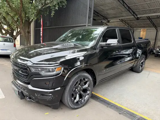 RAM-1500-5.7 V8 GASOLINA LIMITED NIGHT EDITION CD 4X4 AUTOMÁTICO RAM-1500-2023