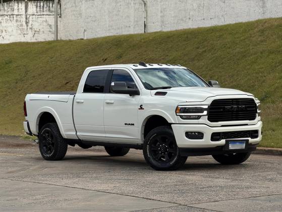 RAM 3500 6.7 I6 TURBO DIESEL LARAMIE NIGHT EDITION CD 4X4  AUTOMÁTICO