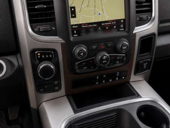 RAM-CLASSIC-5.7 V8 GASOLINA LARAMIE NIGHT EDITION CD 4X4 AUTOMÁTICO RAM-CLASSIC-2023