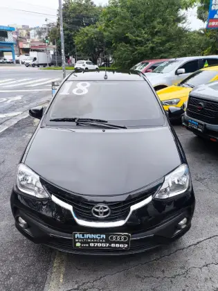 TOYOTA ETIOS 1.5 PLATINUM 16V FLEX 4P AUTOMÁTICO