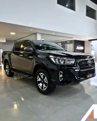 TOYOTA HILUX 2.8 SRX 4X4 CD 16V DIESEL 4P AUTOMÁTICO