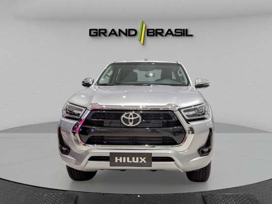 TOYOTA-HILUX-2025