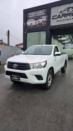 TOYOTA HILUX 2.8 D-4D TURBO DIESEL CS 4X4 MANUAL