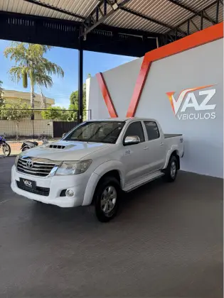 TOYOTA HILUX 3.0 4X4 CS 16V TURBO INTERCOOLER DIESEL 2P MANUAL