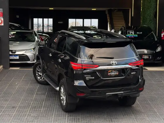 /en/city/cate-car-used-car/toyota-hilux-sw4-2021-2-8-d-4d-turbo-diesel-srx-7l-4x4-automatic-49572503606068224/-5