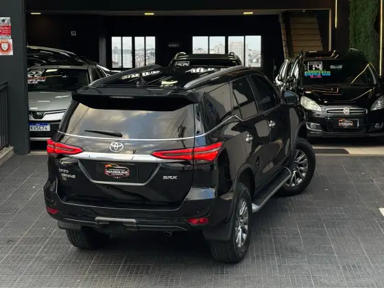 /en/city/cate-car-used-car/toyota-hilux-sw4-2021-2-8-d-4d-turbo-diesel-srx-7l-4x4-automatic-49572503606068224/-6