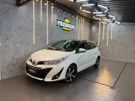 TOYOTA YARIS 1.5 16V FLEX XS CONNECT MULTIDRIVE TOYOTA YARIS 1.5 16V FLEX XS CONNECT MULTIDRIVE