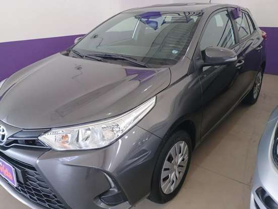 TOYOTA-YARIS-2024