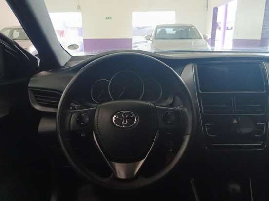 TOYOTA-YARIS-2024