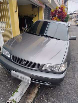 TOYOTA-COROLLA-2001