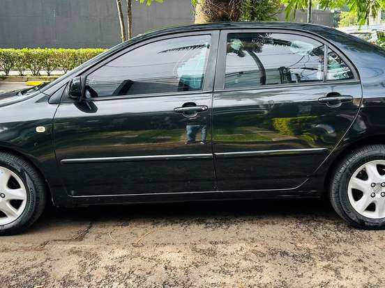 TOYOTA-COROLLA-1.8 SE-G 16V GASOLINA 4P AUTOMÁTICO TOYOTA-COROLLA-2004