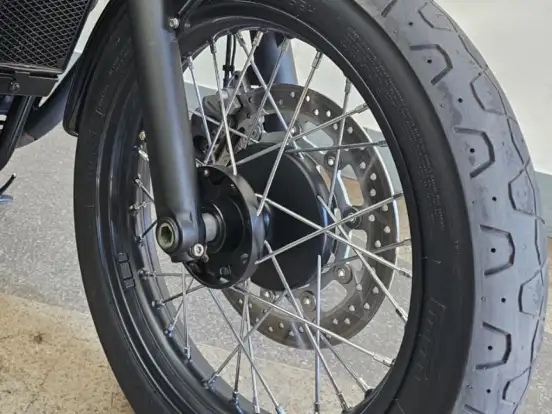 TRIUMPH-BONNEVILLE T100 BLACK 900 TRIUMPH-BONNEVILLE T100 BLACK 900-2018