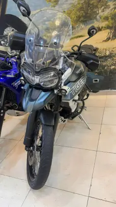 TRIUMPH TIGER 800 XCA 