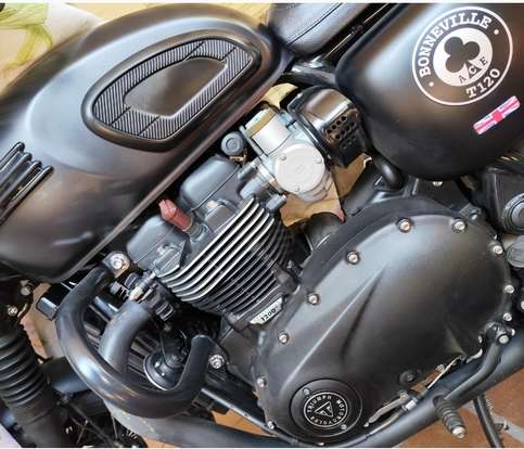 TRIUMPH-BONNEVILLE T120 1200-2019
