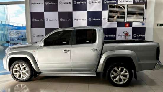 VOLKSWAGEN-AMAROK-2024
