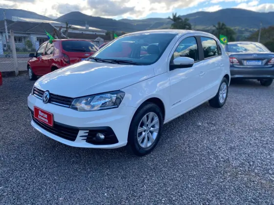 VOLKSWAGEN GOL 1.0 12V MPI TOTALFLEX COMFORTLINE 4P MANUAL VOLKSWAGEN GOL 1.0 12V MPI TOTALFLEX COMFORTLINE 4P MANUAL