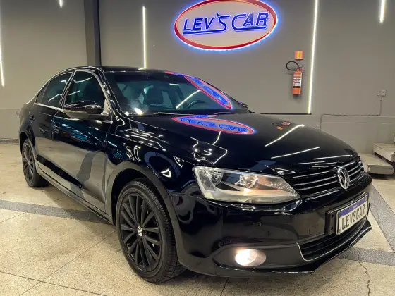 VOLKSWAGEN JETTA 2.0 COMFORTLINE FLEX 4P TIPTRONIC