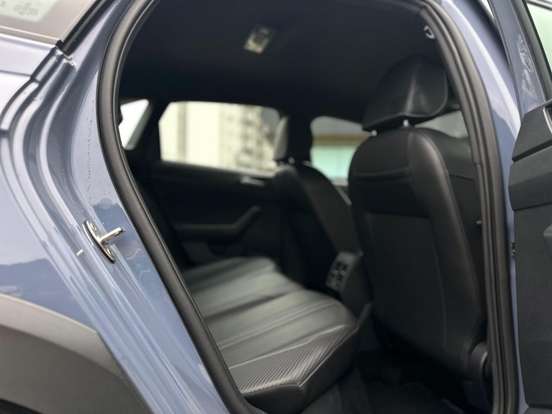 VOLKSWAGEN-NIVUS-1.0 200 TSI TOTAL FLEX HIGHLINE AUTOMÁTICO VOLKSWAGEN-NIVUS-2024