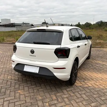 VOLKSWAGEN-POLO-2024