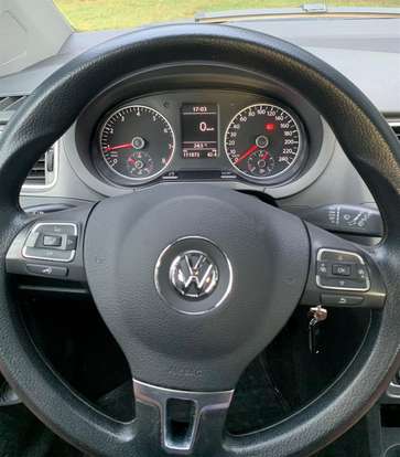 VOLKSWAGEN-FOX-2013
