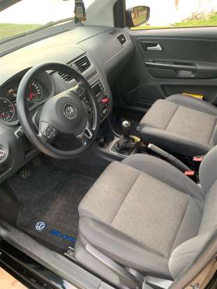 VOLKSWAGEN-FOX-2013