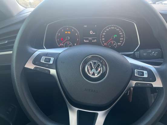 VOLKSWAGEN-JETTA-1.4 250 TSI TOTAL FLEX TIPTRONIC VOLKSWAGEN-JETTA-2018