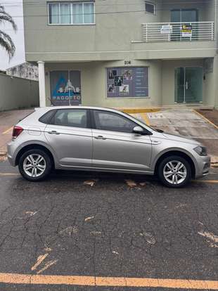 VOLKSWAGEN-POLO-2018