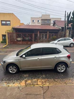 VOLKSWAGEN-POLO-2018