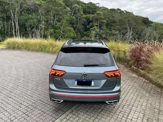 VOLKSWAGEN-TIGUAN-2.0 300 TSI GASOLINA ALLSPACE R-LINE AUTOMÁTICO VOLKSWAGEN-TIGUAN-2023