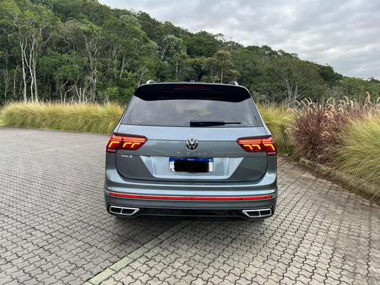 VOLKSWAGEN-TIGUAN-2.0 300 TSI GASOLINA ALLSPACE R-LINE AUTOMÁTICO VOLKSWAGEN-TIGUAN-2023