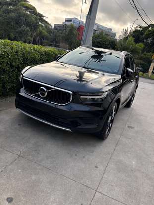 VOLVO-XC40-2.0 T4 GASOLINA MOMENTUM GEARTRONIC VOLVO-XC40-2020