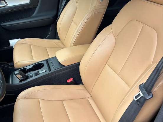 VOLVO-XC40-2.0 T4 GASOLINA MOMENTUM GEARTRONIC VOLVO-XC40-2020