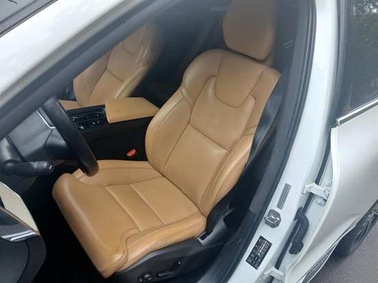 VOLVO-XC60-2.0 T5 GASOLINA INSCRIPTION AWD GEARTRONIC VOLVO-XC60-2018