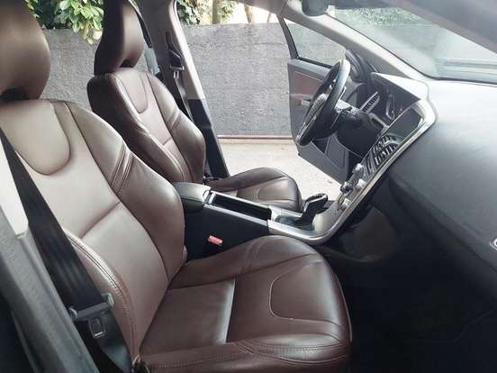 VOLVO-XC60-2.0 T5 MOMENTUM GASOLINA 4P AUTOMÁTICO VOLVO-XC60-2016