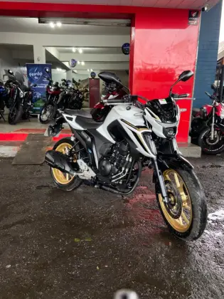 YAMAHA FZ25 FAZER ABS 
