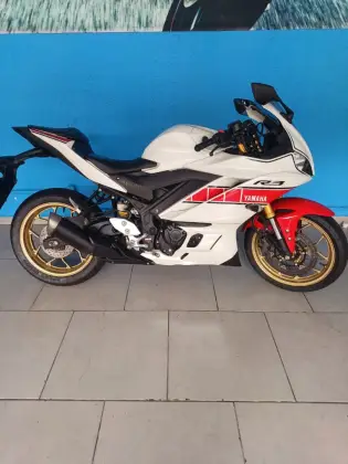 YAMAHA YZF R3 60th ANNIVERSARY ABS 