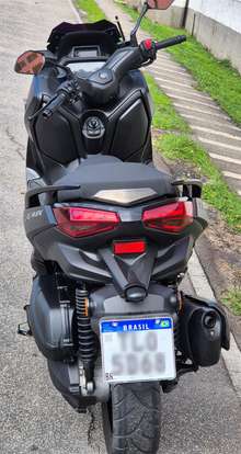 YAMAHA-XMAX 250 CONNECTED ABS-2025