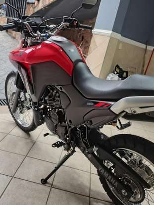 YAMAHA-XTZ 250 LANDER CONNECTED-2025