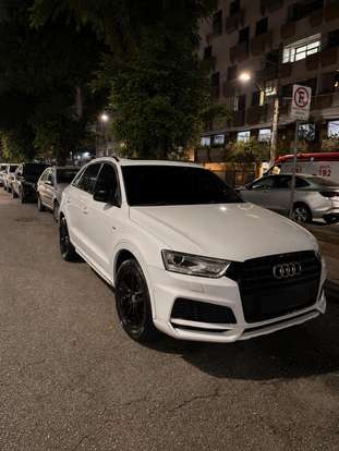 AUDI-Q3-2018