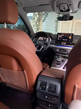 AUDI-Q5-2023