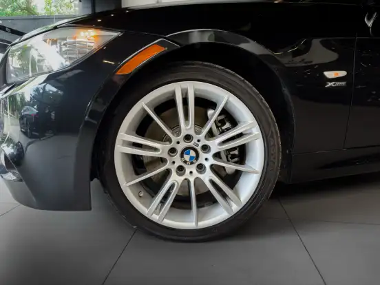 BMW-335i-2011