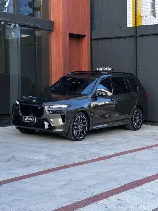 BMW-X7-4.4 V8 GASOLINA M60i STEPTRONIC BMW-X7-2024
